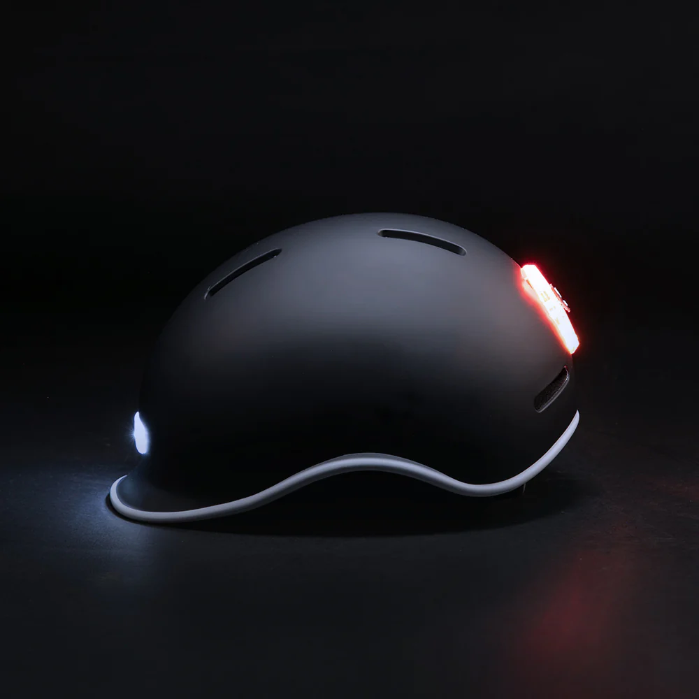 Stylish Helmet With Light - Image 6